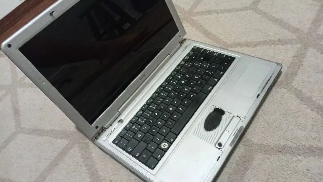 ?NETBOOK CCE WIN COM CARREGADOR - Foto 4