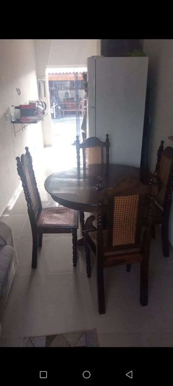 Mesa antiga com cadeiras  - Foto 2