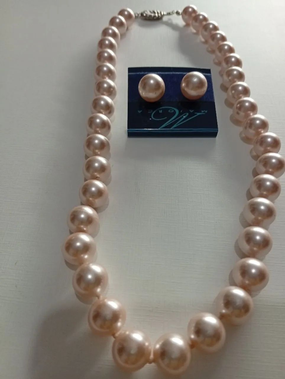 Conjunto colar e brincos de pérolas Majorica. - Foto 2