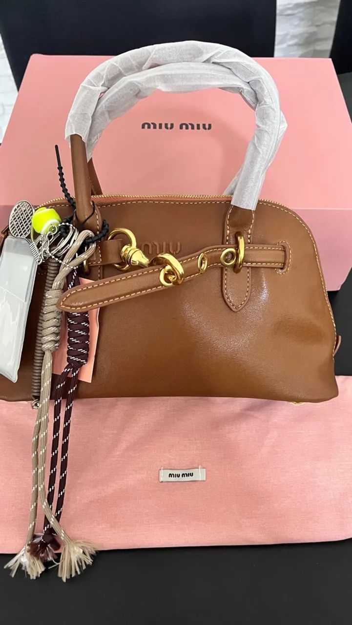 Bolsa Miu Miu  em Couro - Bolsa de Mão - Foto 2