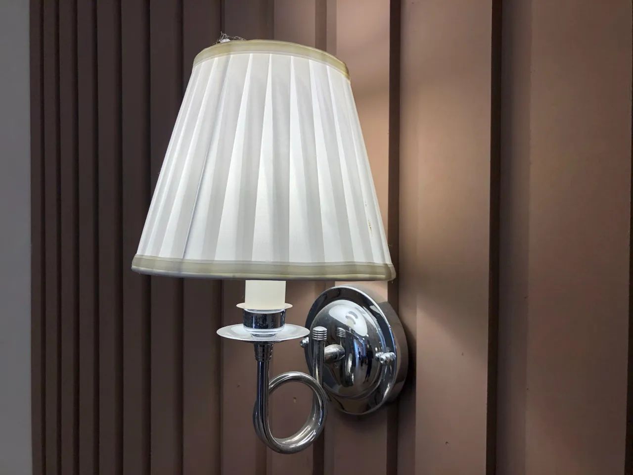 Arandela inox com Cúpula 