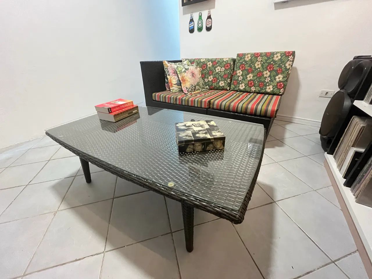 Centro e sofá em vime446558815136655363