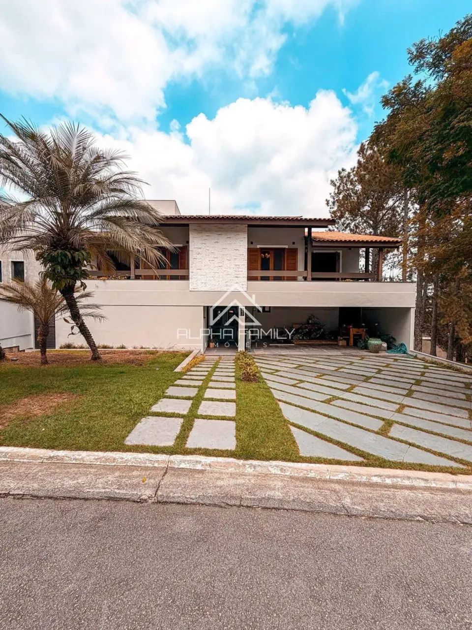 Linda casa à venda com vista em Alphaville