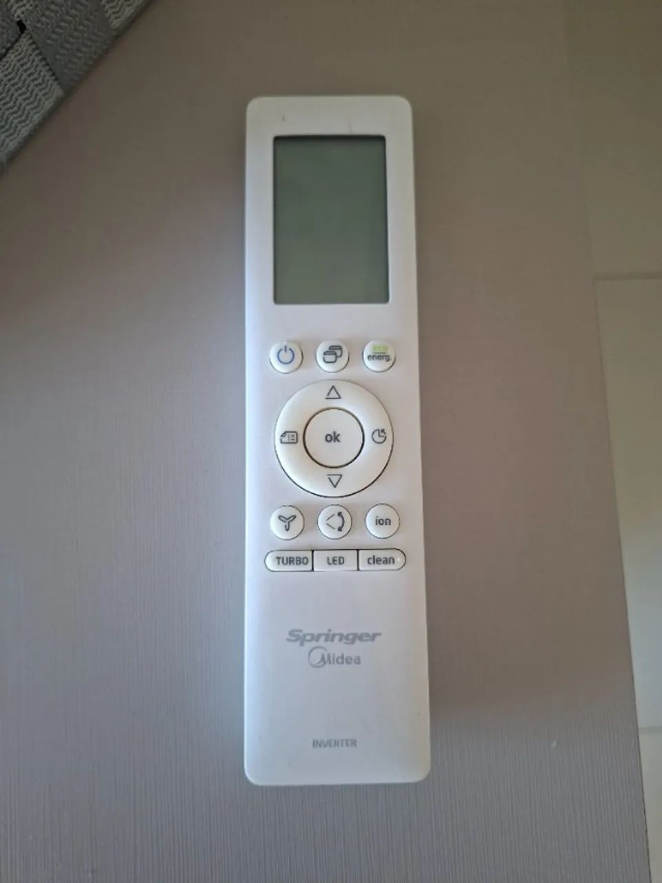Ar condicionado frio split Midea 18000btu Inverter - Foto 2