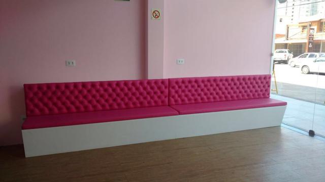 Bancos Alcochoados na cor Rosa