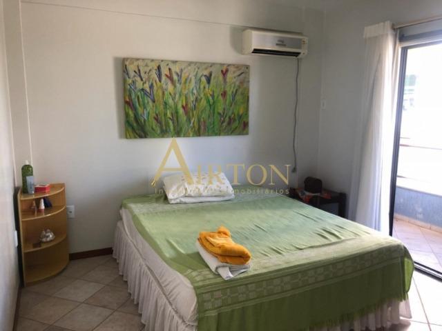 V3058 - Apto 03 Dormitórios sendo 02 Suítes, 02 Vagas, Mobiliado e decorado em Meia Praia - Foto 14