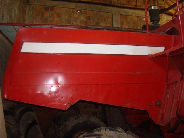 Colheitadeira Massey Fergusson MF-5650