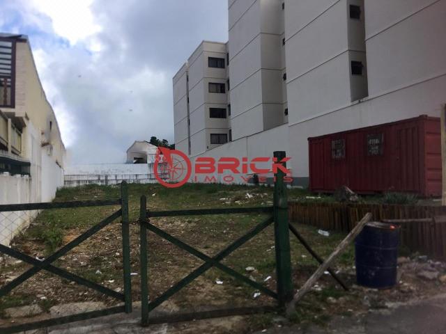 Terreno linear com 800 m² no alto, teresópolis/rj. para locação.
