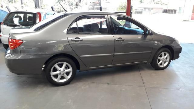 Toyota corolla xei 1.8 2º dono+revisões na concessonária+manual e chave reserva - Foto 2