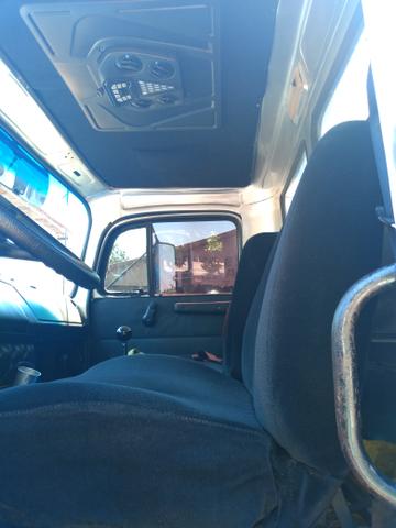 Um 1516 ano 84 peneu novo - Foto 3