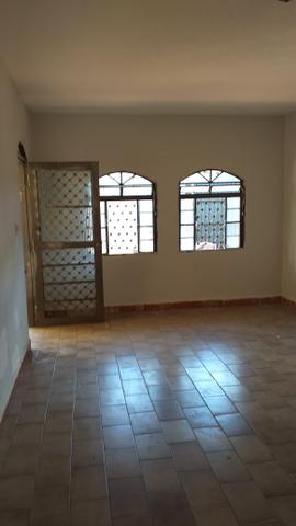 Alugo casa grande proximo UFMS - Foto 2