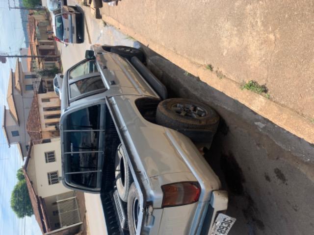 L200 GL 4 x 4 - Foto 3