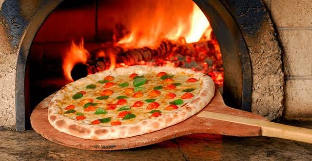 Precisa de pizzaiolo (experiência com forno a Lenha)