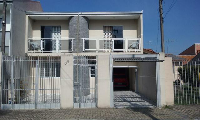 Lindo Sobrado com 3 quartos sendo um suíte Vendo/troco