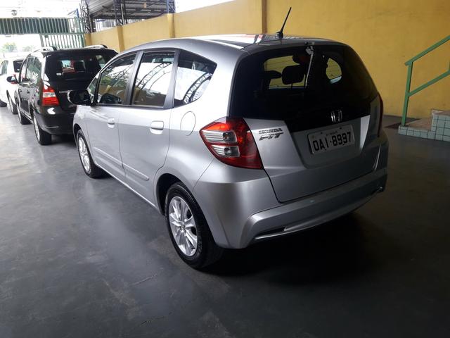 Honda fit 1.5 aut IPVA 2020 pago 2013!!8mil!! - Foto 4