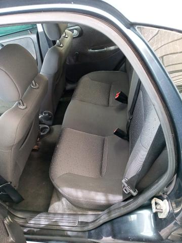 Corsa sedan Premium 1.4 - Foto 8