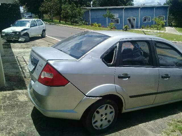 Fiesta sedan 1.6 - Foto 5