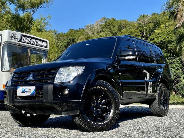 Pajero Full HPE 3.2 diesel ano 2011 4x4 Pneus BF Impecável