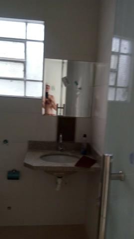 Excelente casa no centro de Itaperuna - Foto 6