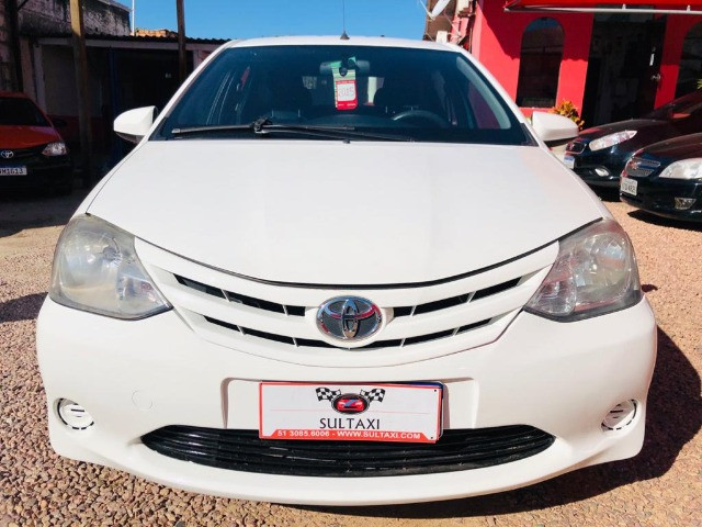 Toyota - Etios Sedan 1.5 XS Completo - Foto 2