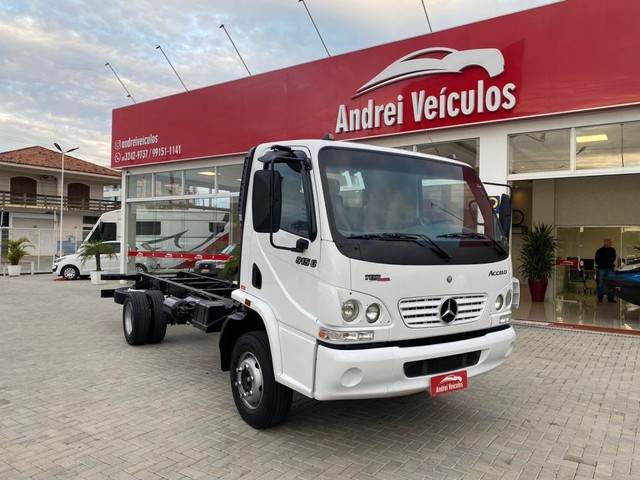MERCEDES-BENZ ACCELO 915C NO CHASSI 2011