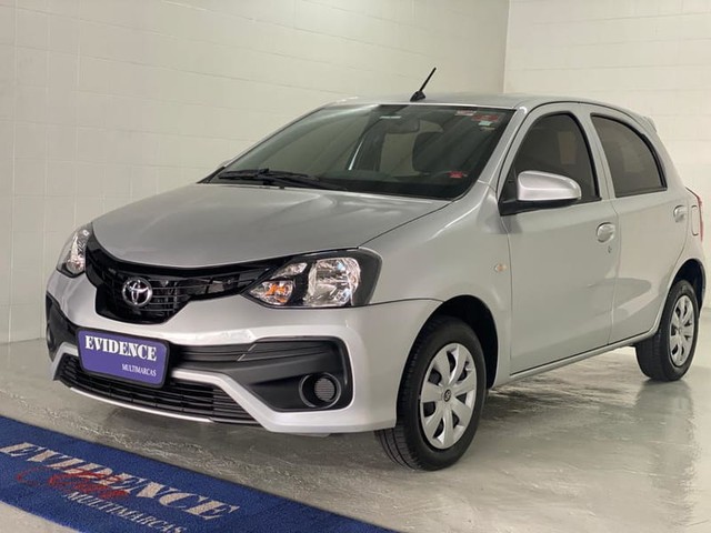 TOYOTA ETIOS HB X VSC MT