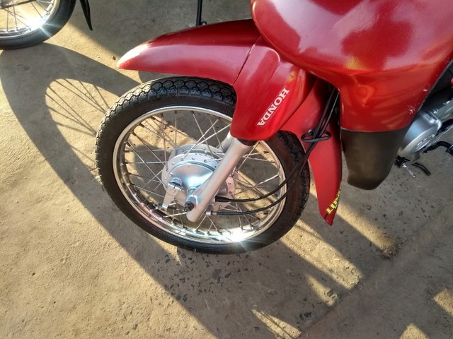 MOTO BIZ FILLE
