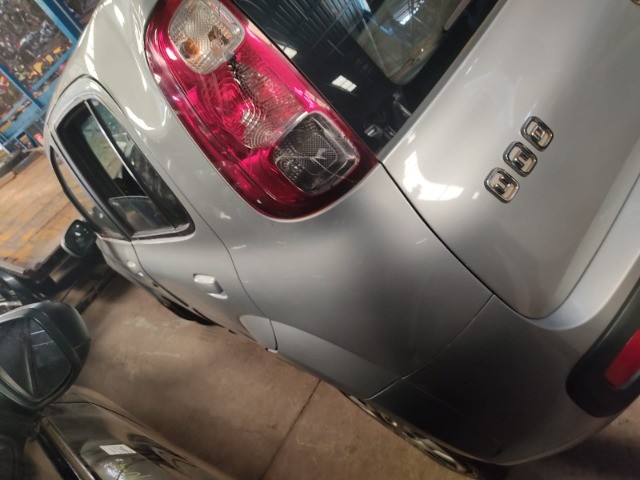 Fiat Uno Vivace 1.0 2011/2012 Flex - Foto 5