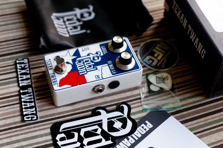 Pedal Texan Twang Pedal Pawn Fuzz Treble Booster - Instrumentos