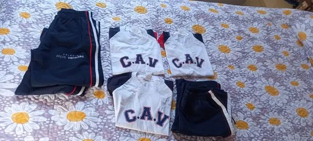 Roupas diversas kit 8 peças usadas.
