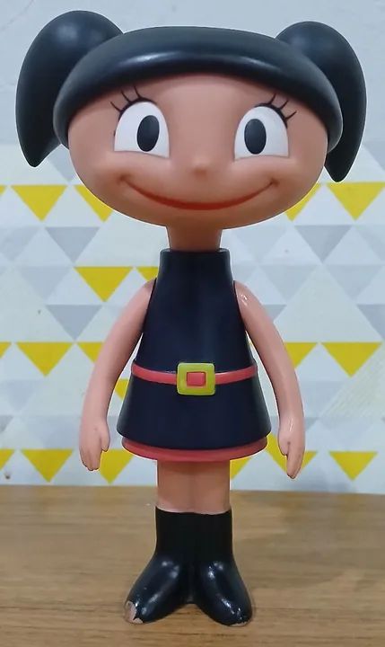 Boneca Luna em vinil 22 cm