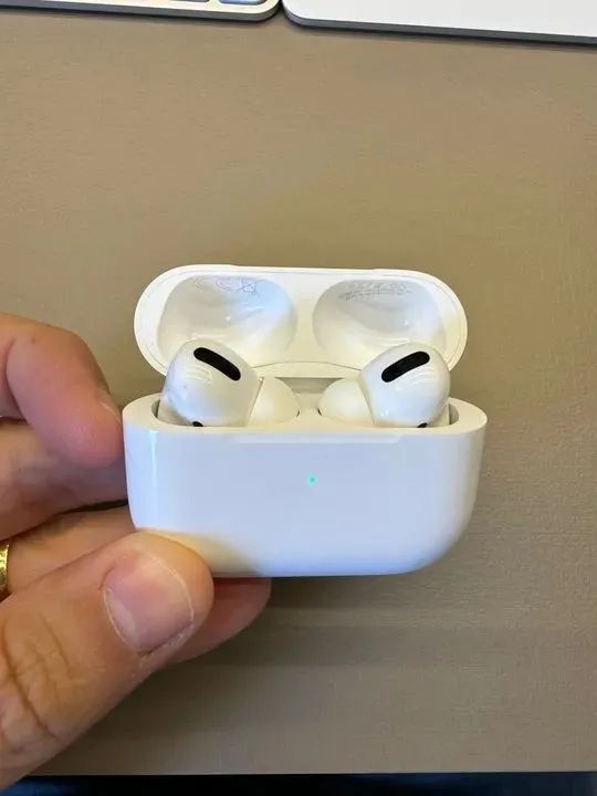 Apple AirPods Pro (1 Geração) - - Foto 2