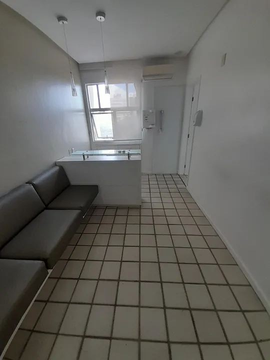 Sala para consultório médico na Avenida Garibaldi -Ondina