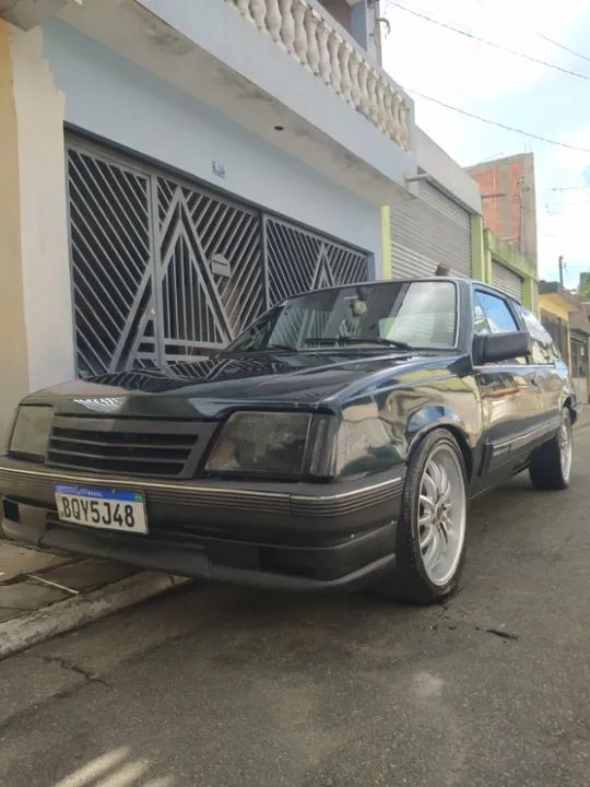 MONZA CLASSIC SL/E com suspensão a ar e interior reformado, 1990 gasolina 2.0. - Foto 2