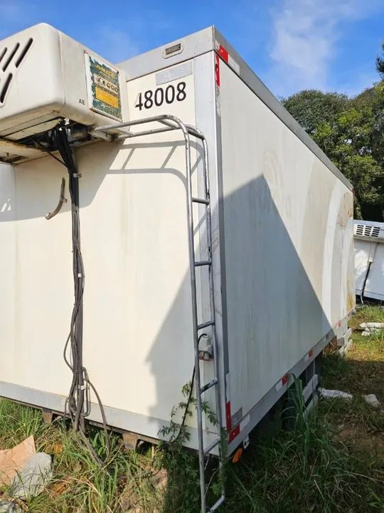 Baú frigorífico 5,50m para 3/4 marca Argi  - Foto 5