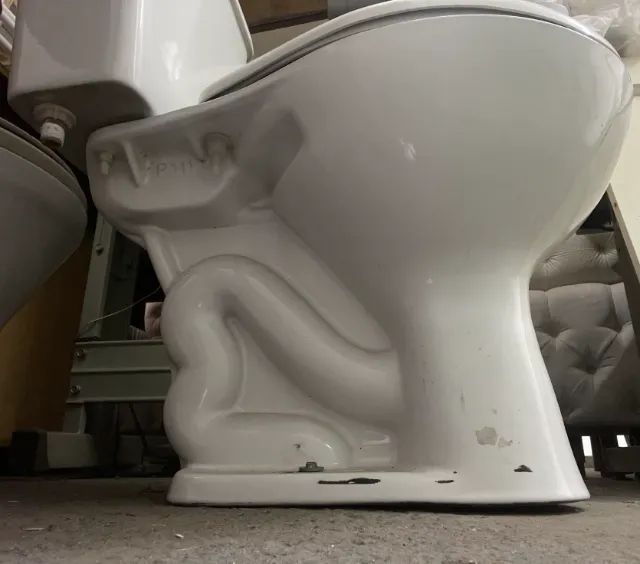 Bacia sanitária com caixa acoplada - Foto 2