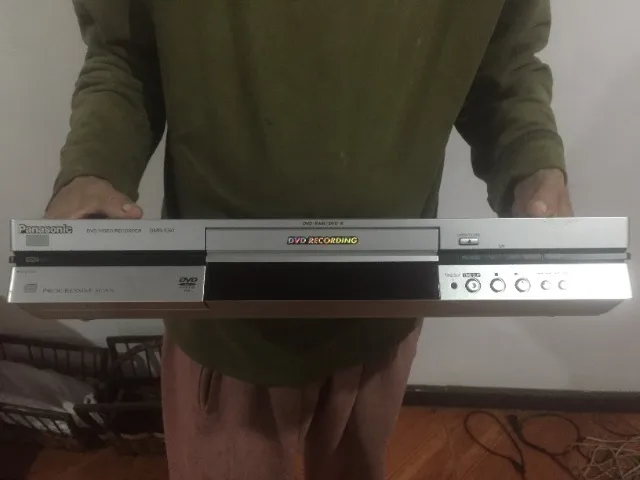 Gravador de DVD Panasonic , lindo !!!