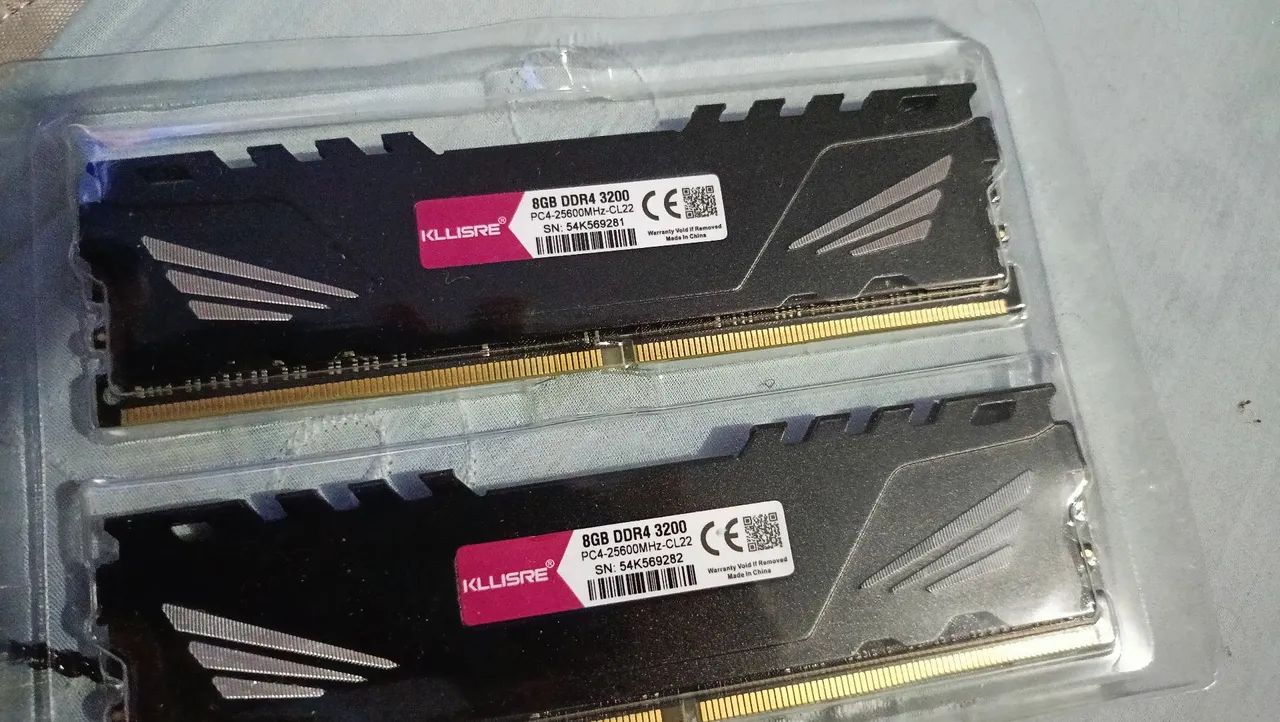 16 GB Memory (2 x 8 GB) 3200 KLLRISE64739358288001121