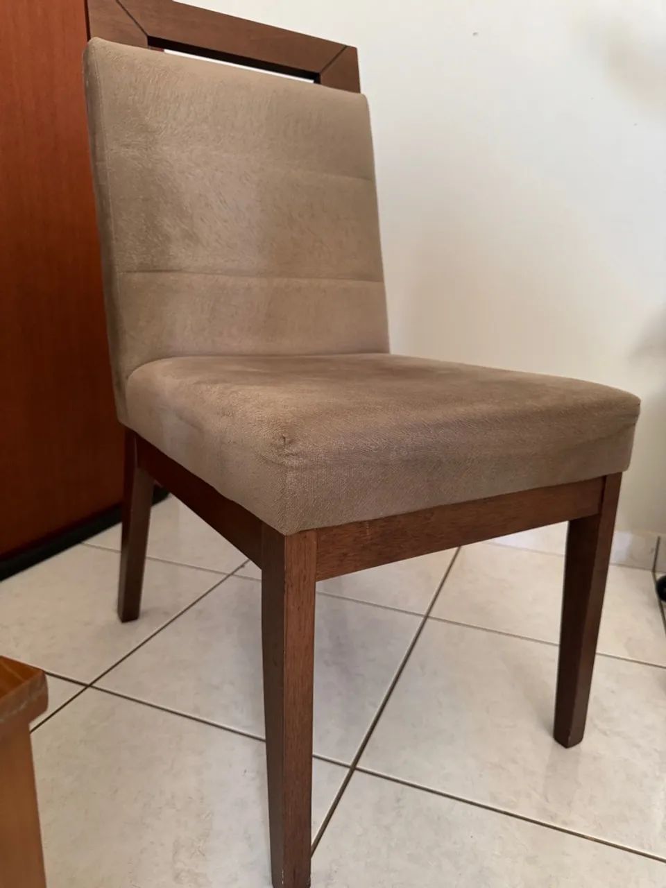 Mesa de Jantar com 4 Cadeiras - Foto 4