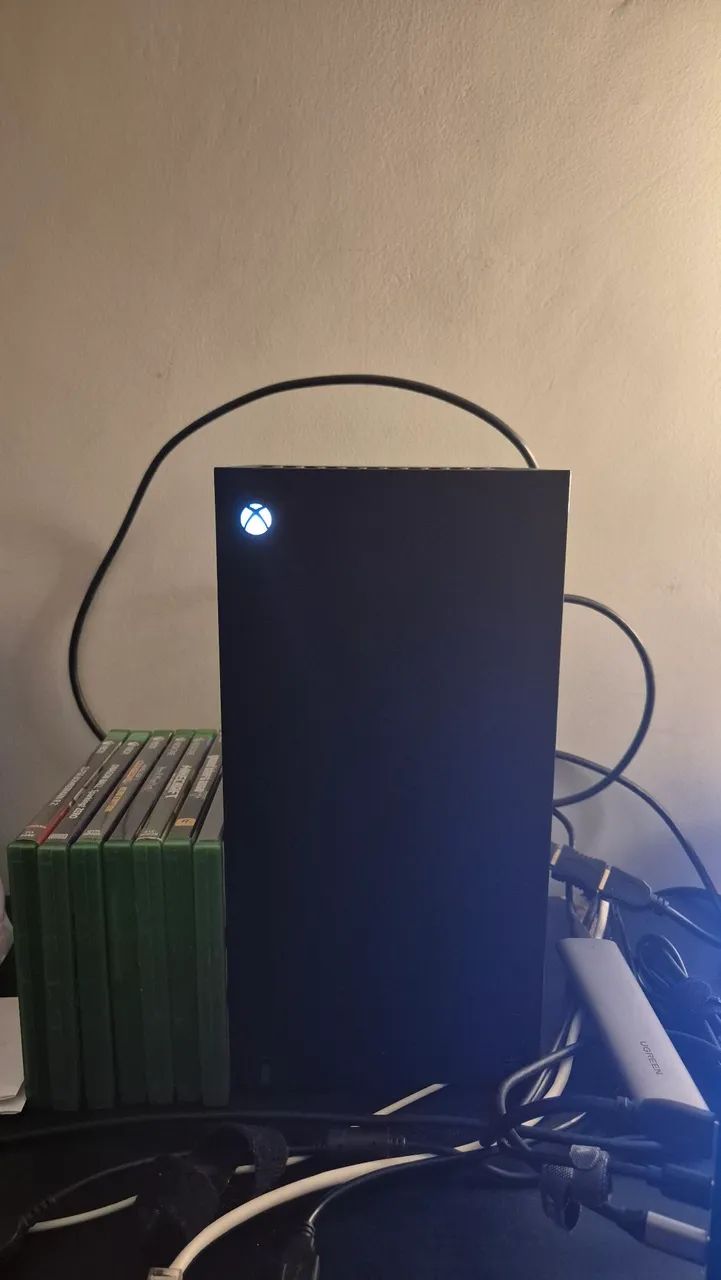 XBOX SERIES X impecável+ Jogos + 2 Controles - Foto 2
