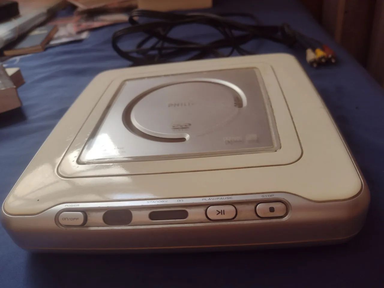 DVD 