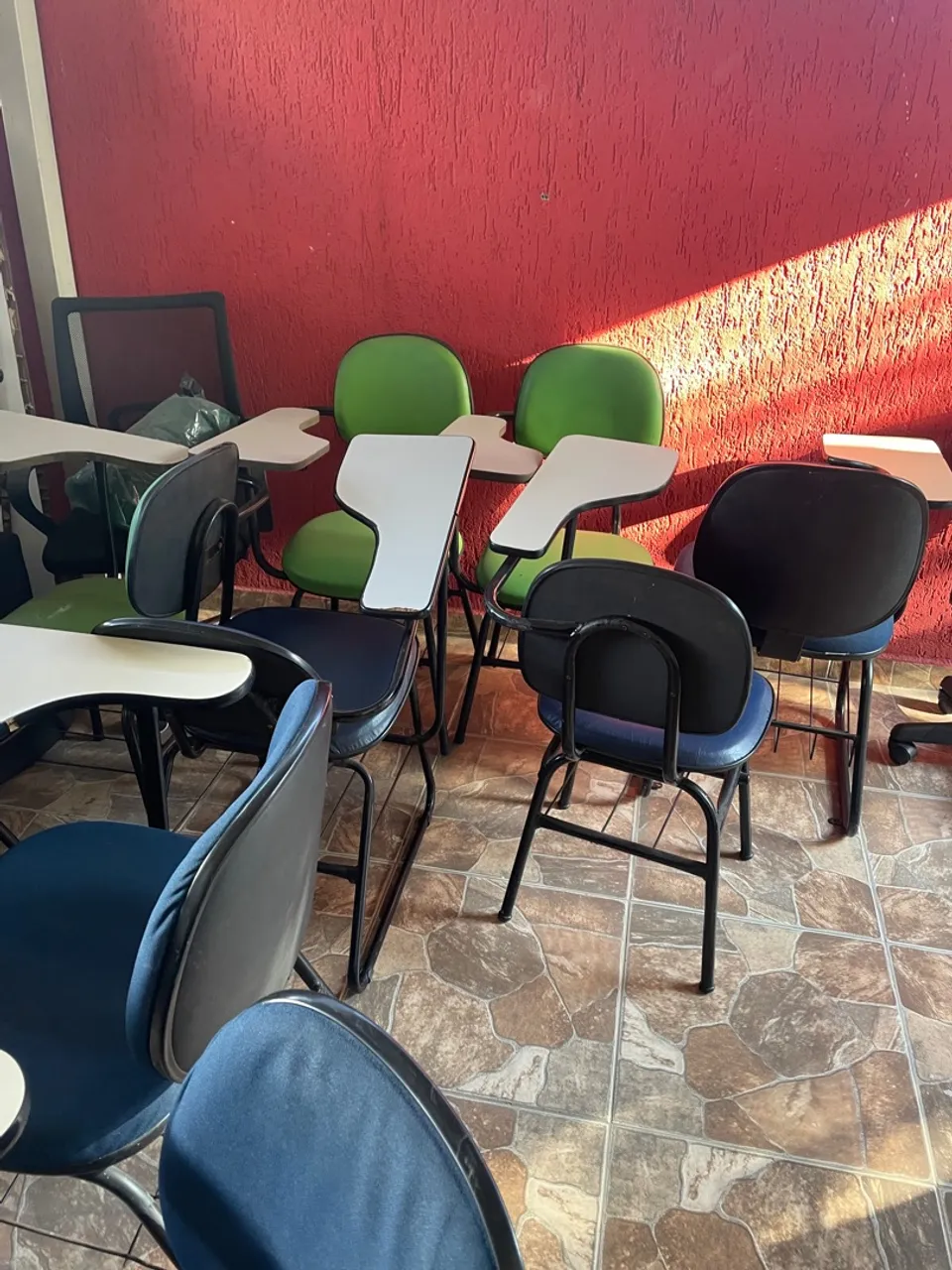 Cadeiras Universitárias para Escritório ou Sala de Aula