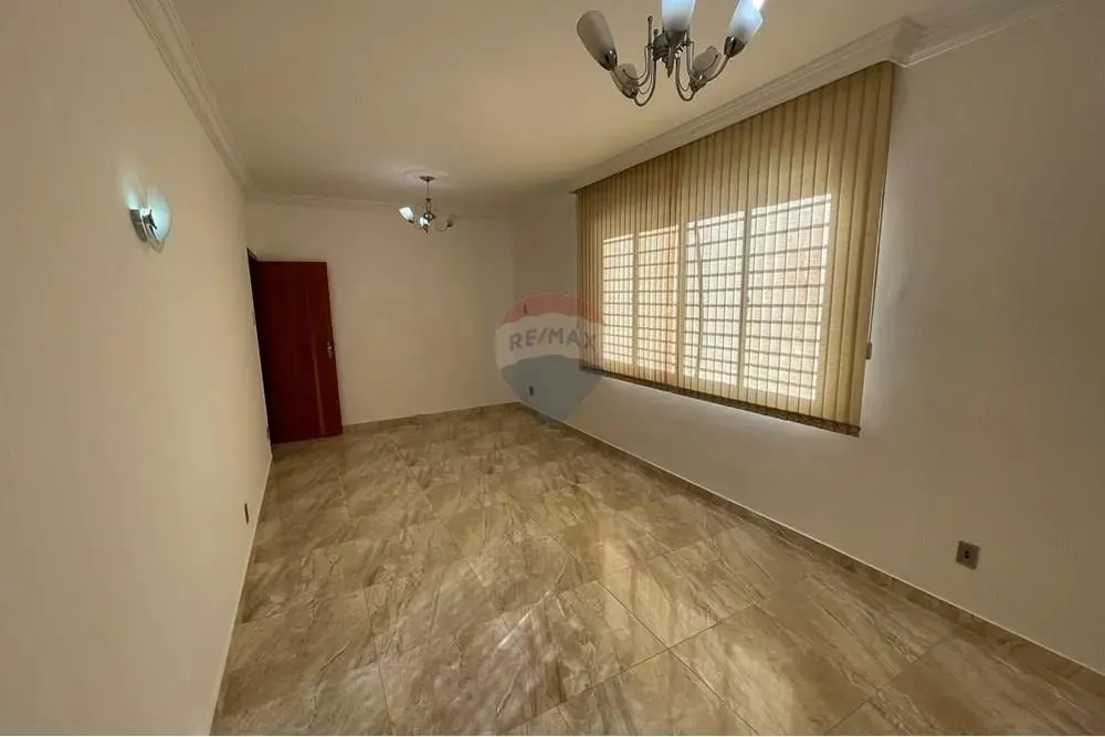 Apartamento de 3 quartos para alugar no Bairro Cruzeiro BH/MG