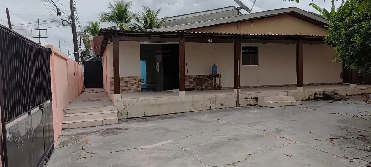 Casa Para Locação no PQ 10, Conj.Arthur Reis, 3 Quartos 1 Suite