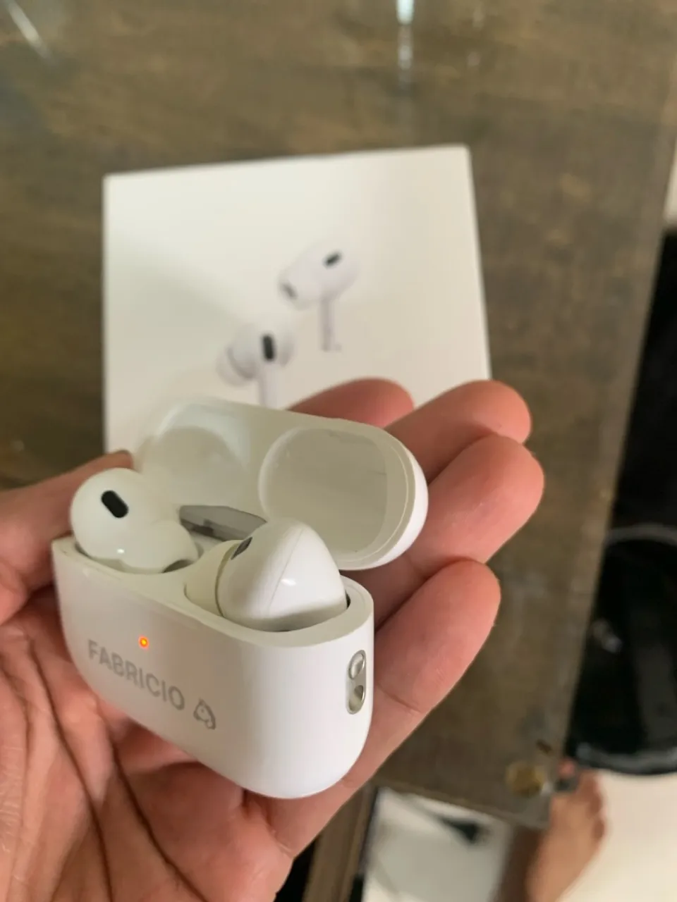 AirPods 2 pro (com estojo função tag) - última geração.