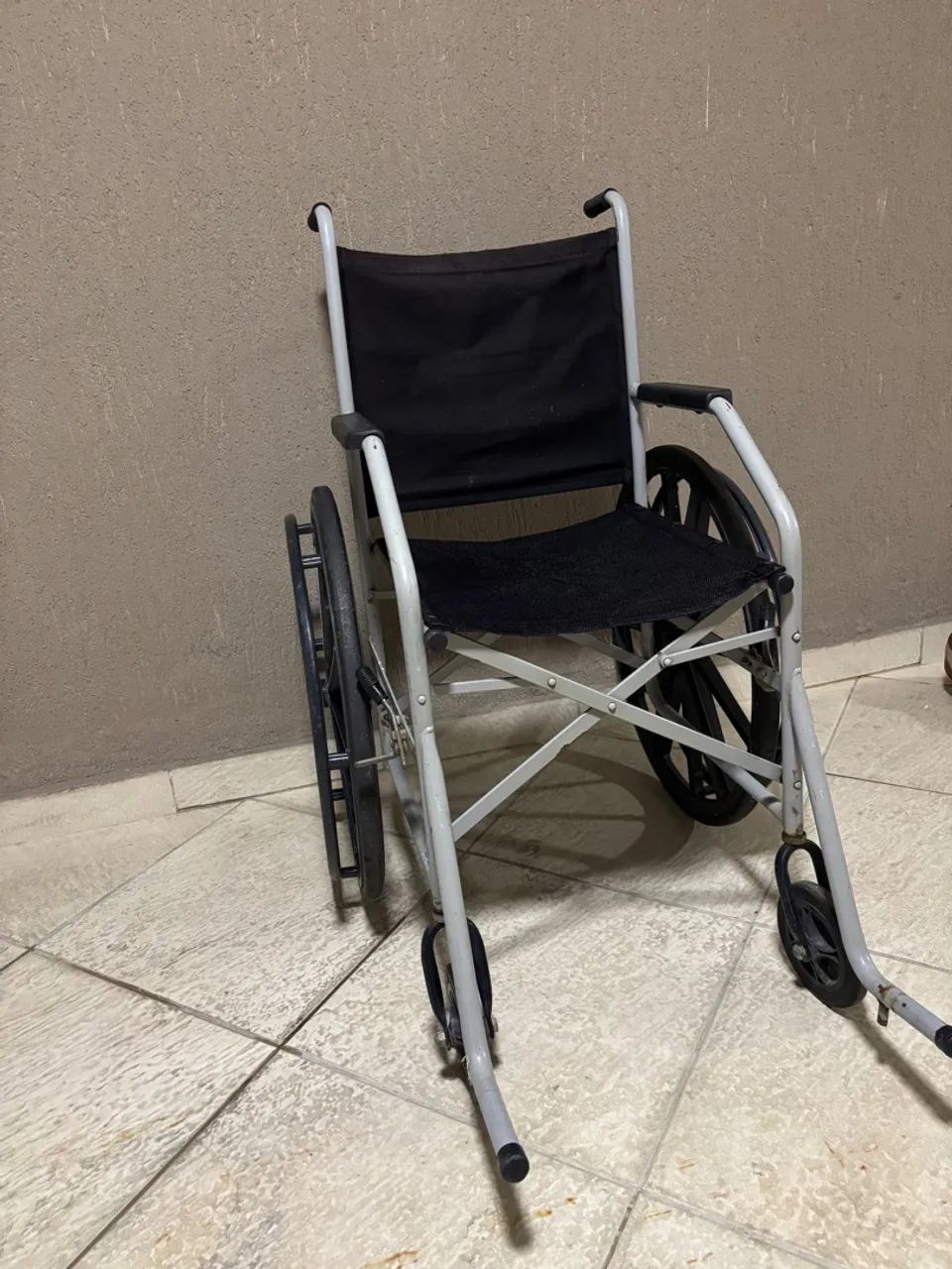 Cadeira de Rodas Dobrável - Foto 4