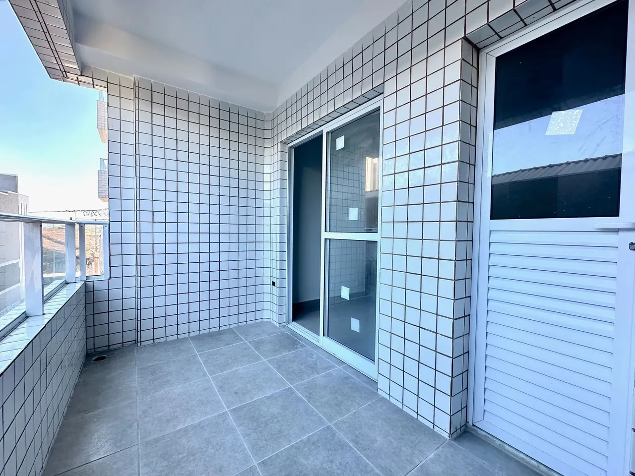 Apartamento novo de 1 dormitório, no Bairro Vila Mirim em Praia Grande
