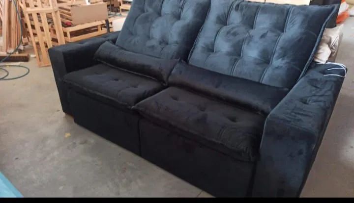 Sofá Preto retrátil - Conforto e Estilo - Foto 2