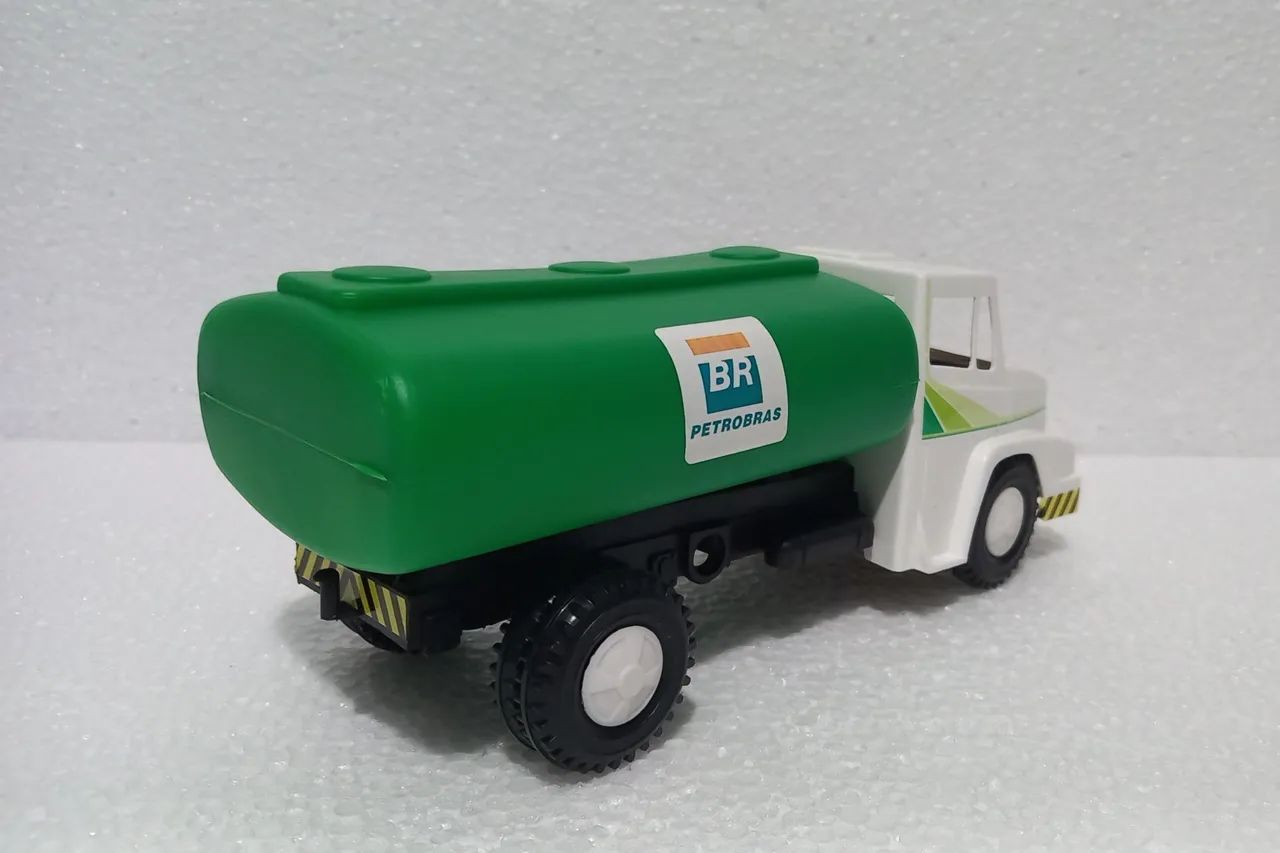 Miniatura Caminhão Tanque Mercedes Benz.  - Foto 3