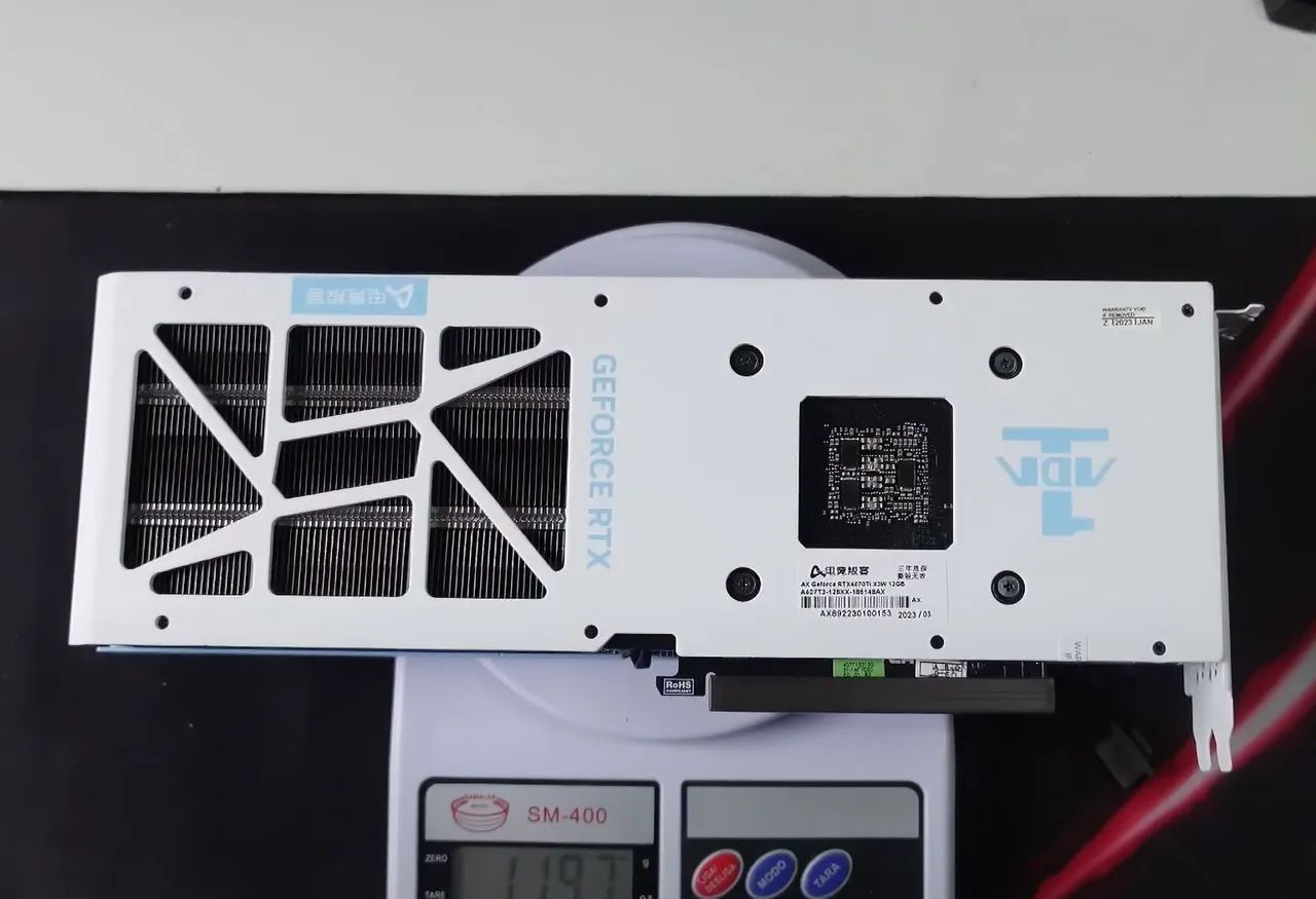 RTX 4070TI AX GAMING BRANCA + AZUL RARA NO BRASIL  - Foto 5